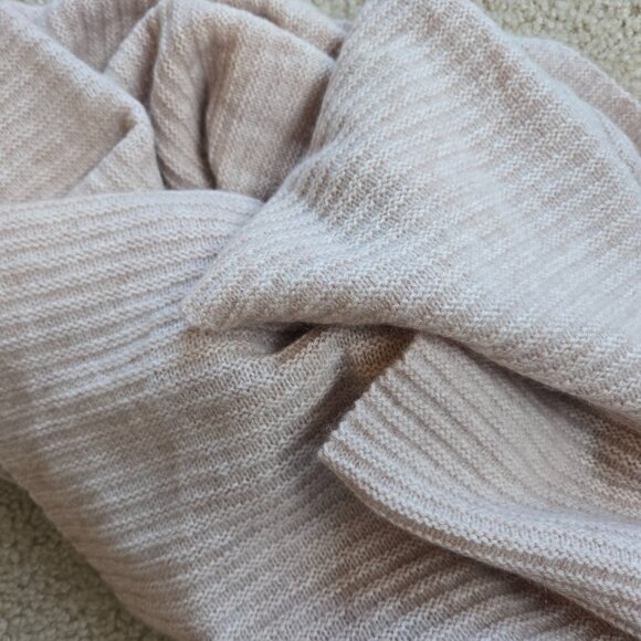 Halogen Cashmere Oblong Scarf - Picture 8 of 8
